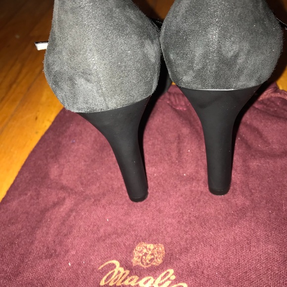 Bruno Magli Black Heels - Picture 3 of 4